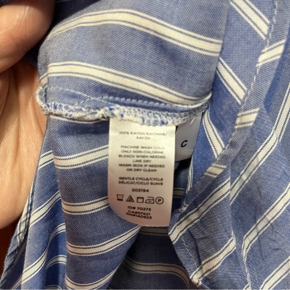 Loft Blue/White Striped Blouse Size Medium NWT - Picture 6 of 9